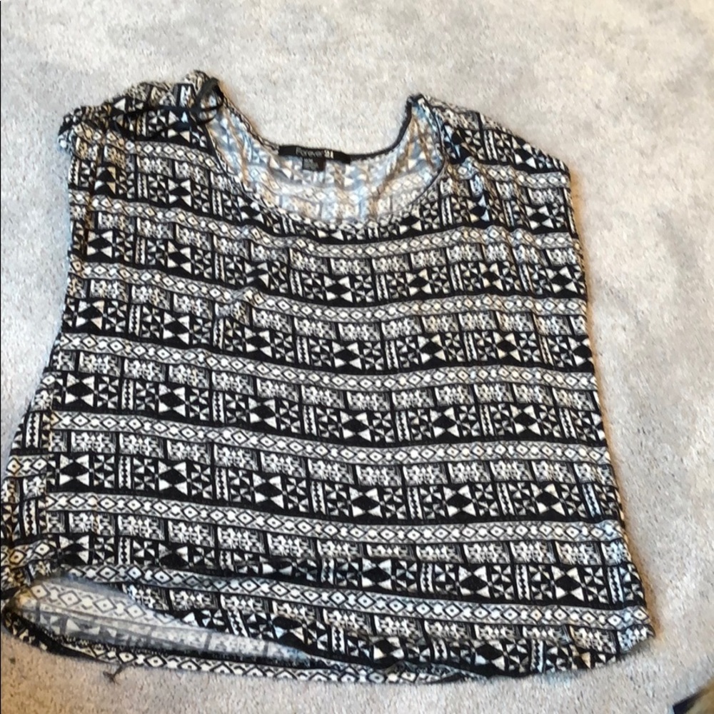 Tee shirt